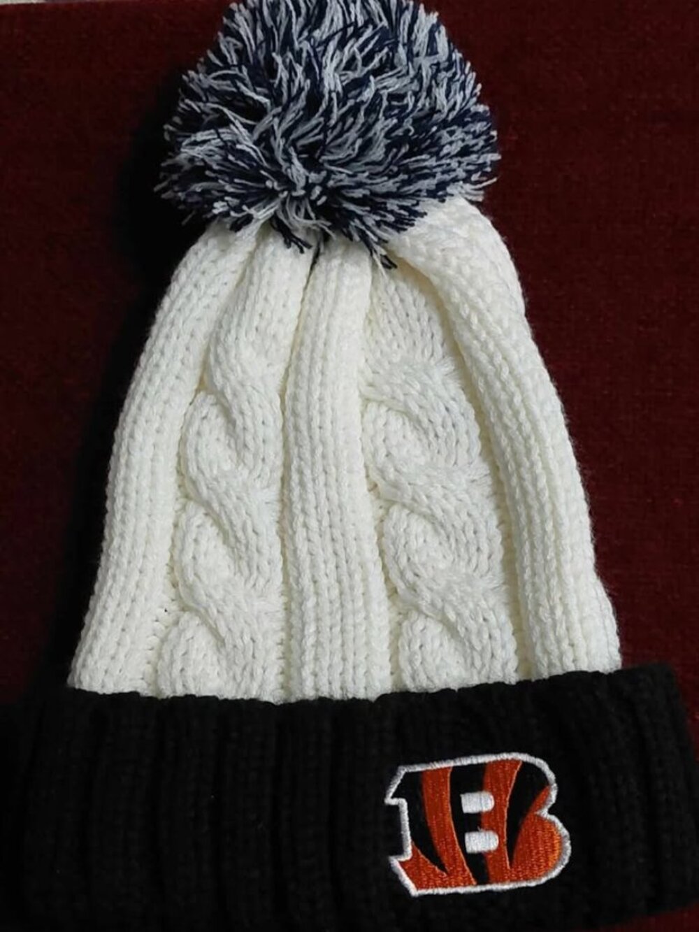 WEAR by Erin Andrews Cincinnati Bengals Cable Knit Pom Beanie Hat  NWOT